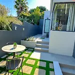 Somerset-West Prime Spot- Solar Powered!